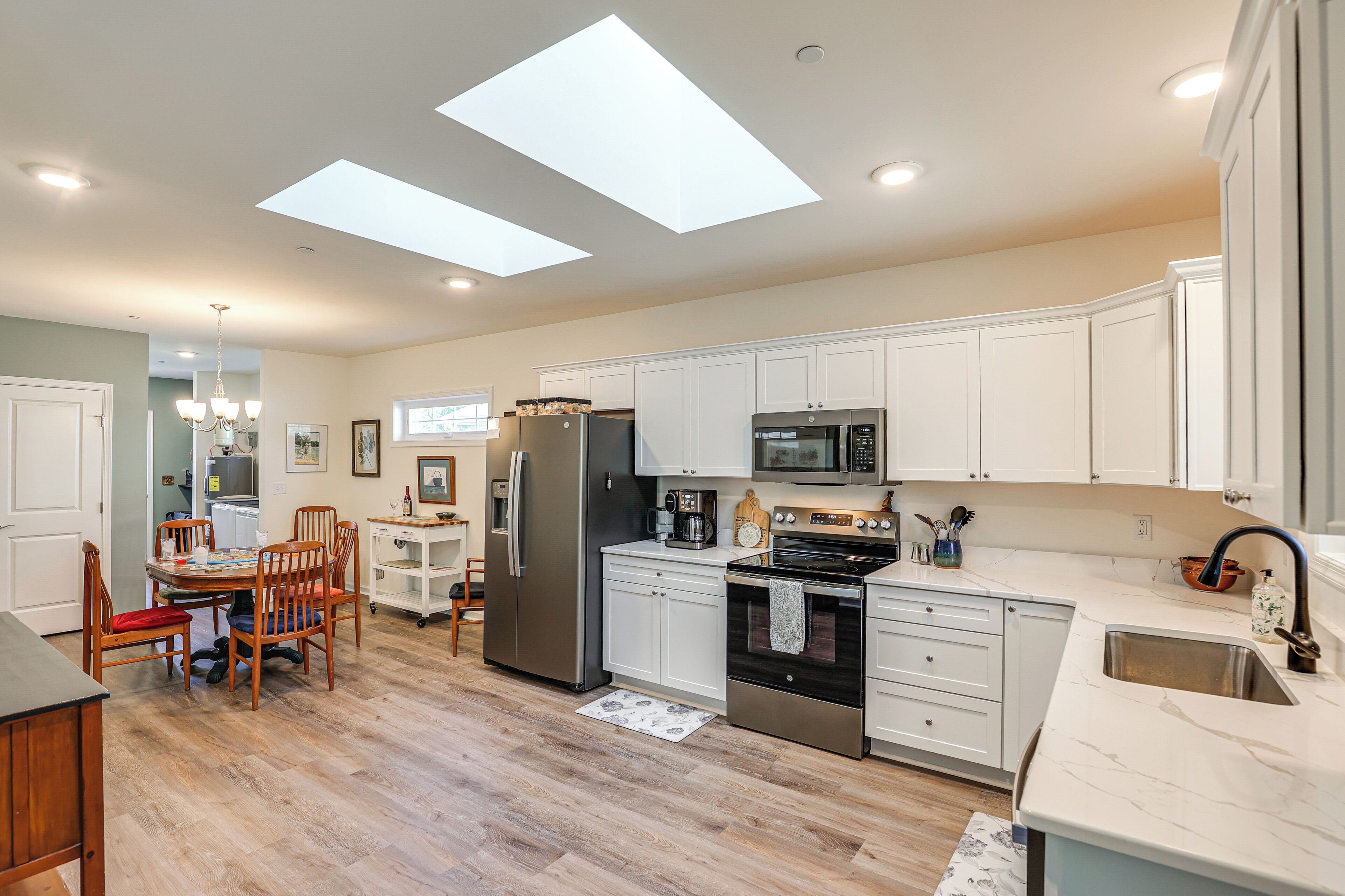 المنشأة من الداخل