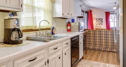 Peaceful 'lemon Drop Inn' Retreat in Terre Haute