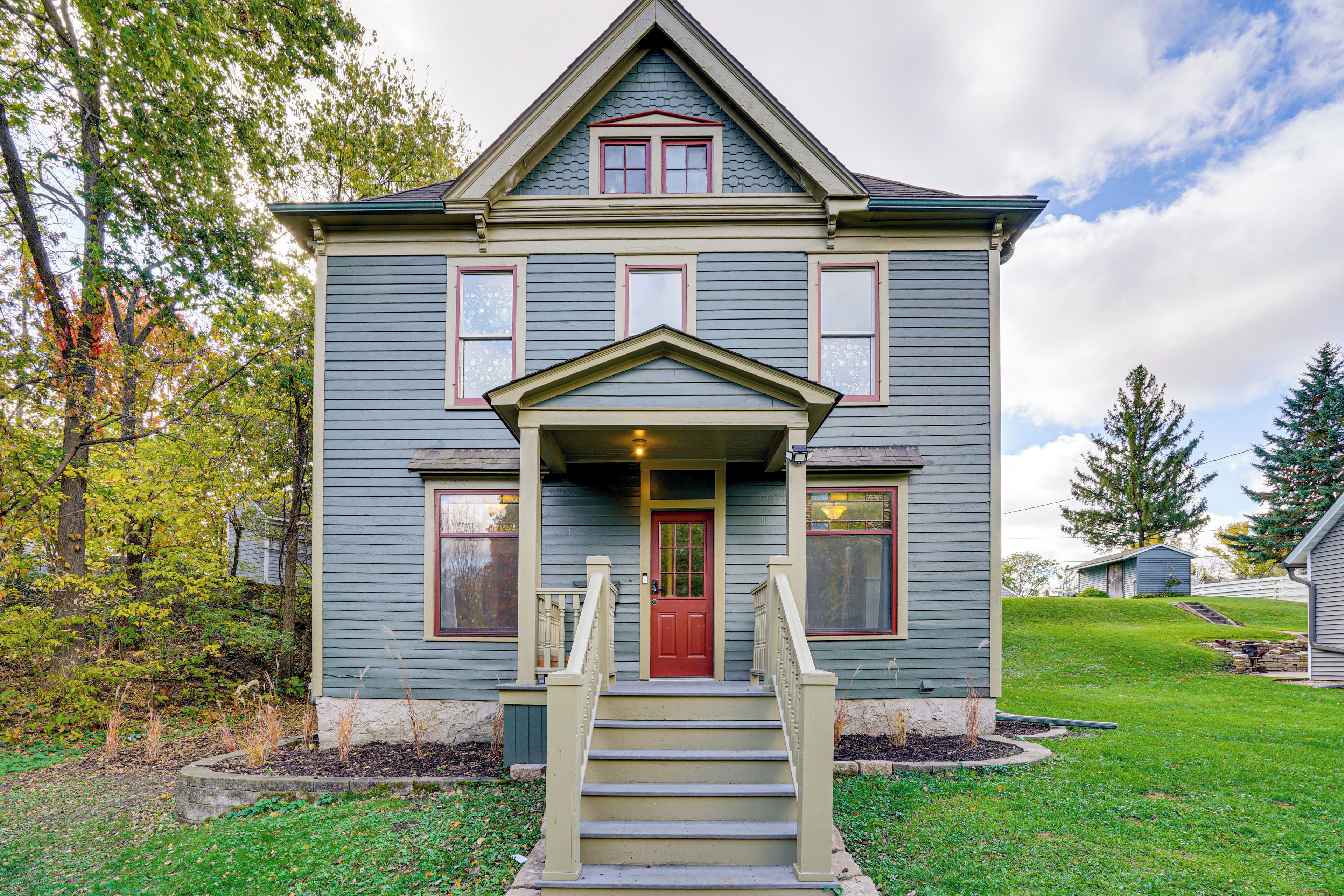 House (4 Bedrooms) | Interior