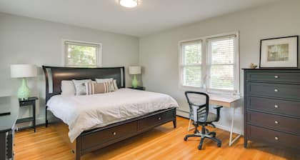 Train to Boston! Cozy Apartment in Winchester