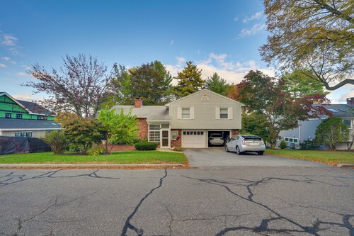 Train to Boston! Cozy Apartment in Winchester