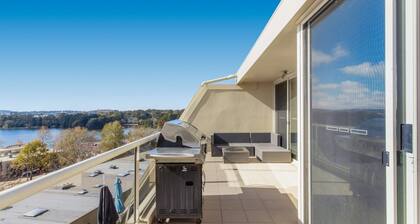 2-bed Unit With Balcony, BBQ & Stunning Lake Views
