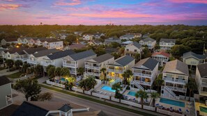 Exterior - Beach Ball (Pool, Decks & Walk to Surfside Pier) (Surfside Beach)