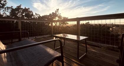 Cool Container by Canyon Lake Perfect For Relaxation Near Guadalupe River and Austin, Texas