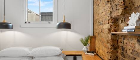 3 chambres, fer et planche à repasser, draps fournis