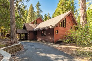 Exterior - Timber & Horn- Hot Tub (Camp Connell)
