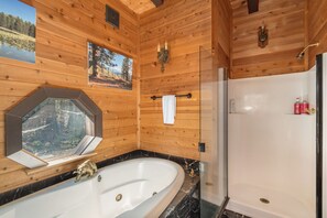 Hair dryer, towels - Timber & Horn- Hot Tub (Camp Connell)