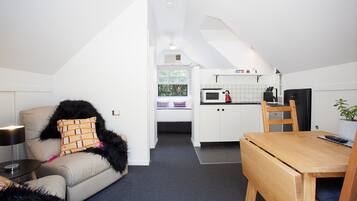 Apartment | Private kitchen | Toaster