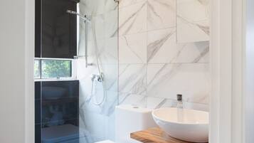 Appartamento | Bagno | Asciugamani, carta igienica