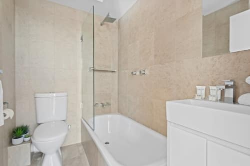 Apartment | Bathroom