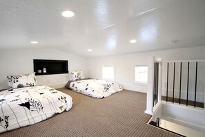 1 bedroom, iron/ironing board, WiFi, bed sheets - Luxury Accommodation Perfect for Visiting the Pristine Lake Powell in Utah (Orderville)