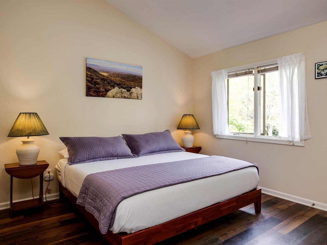 1 dormitorio y ropa de cama