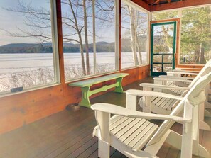 Interior - Gorgeous Lake Retreat Ideal for Getaways in the White Mountains (Whitefield)