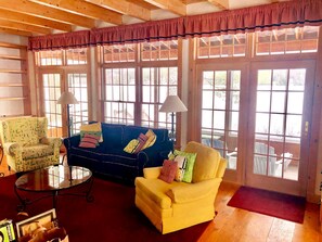 Living area - Gorgeous Lake Retreat Ideal for Getaways in the White Mountains (Whitefield)