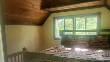 1 bedroom, in-room safe, WiFi, bed sheets