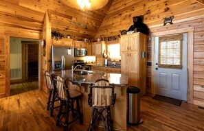 Unclassified image, 5 of 17, button - Dreamy Log Cabin with Spectacular Mountain Views in Topton, North Carolina (Topton)