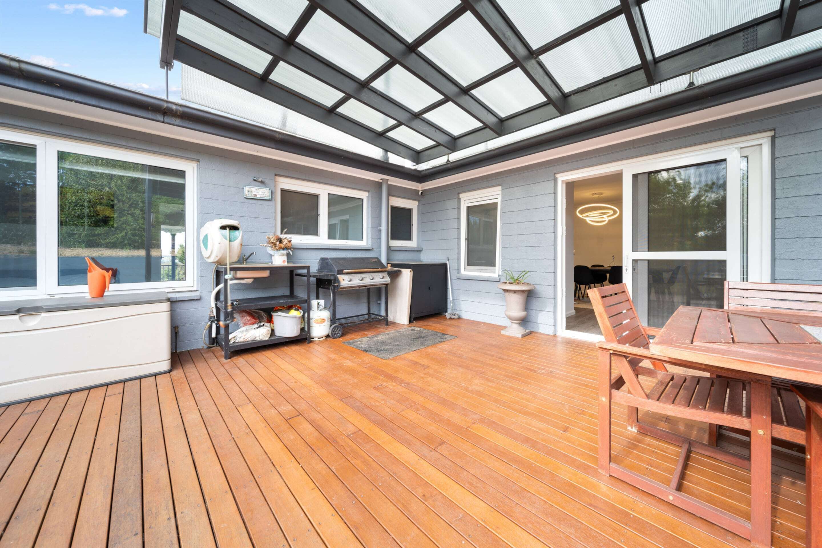 Apartment | Outdoor dining