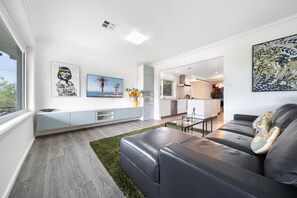 Apartment | Living area