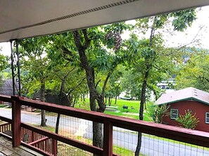 Property grounds - Table Rock Lake Glamping Stay in Branson, Missouri (Branson)