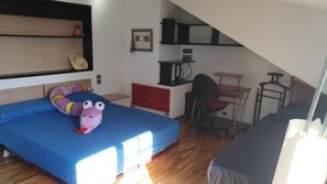 Deluxe Triple Room, Balcony, Garden View | Free WiFi