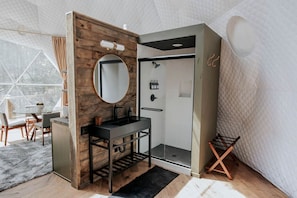 Interior - Luxury Living with Panoramic Views at Cherry Log's Designer Dome (Cherry Log)