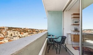 Apartment | Balcony - Beachside Paradise - Ocean Views, Central Position (Sydney)