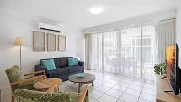 Apartment | Living room