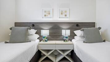 Apartment | 2 bedrooms, iron/ironing board, bed sheets