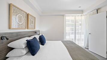 Apartment | 2 bedrooms, iron/ironing board, bed sheets