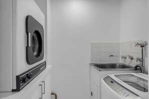 Interior - Bright 1-bed Unit With Balcony in Central Adelaide (Adelaide)