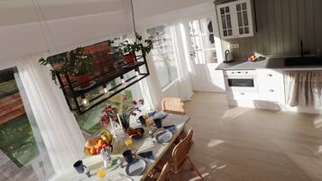 House | Dining
