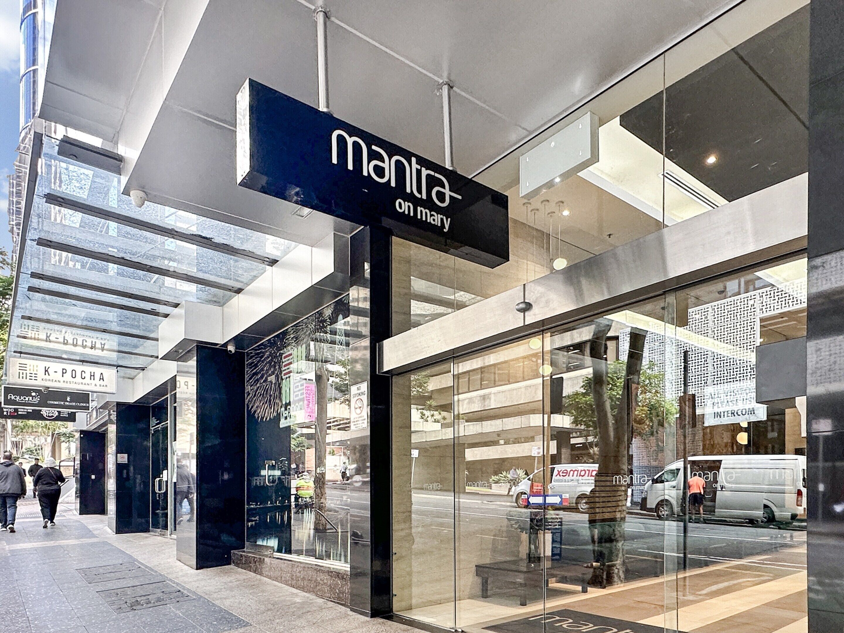 تفاصيل الفندق من الخارج