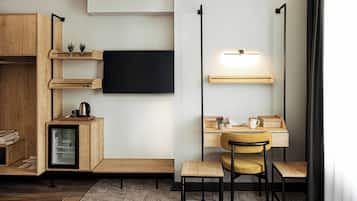 Caja de seguridad en la habitación y cortinas blackout