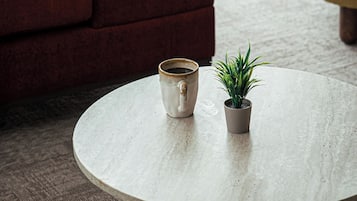 Deluxe Suite, Garden View | In-room safe, blackout drapes, iron/ironing board, free WiFi