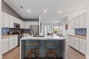 Fridge, microwave, oven, stovetop - Navigate Stays Luxe Retreat w Pool, Spa & Games (Indio)