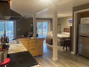 3 عدّة غرف نوم ومكتب ومكواة/لوح كي وواي فاي