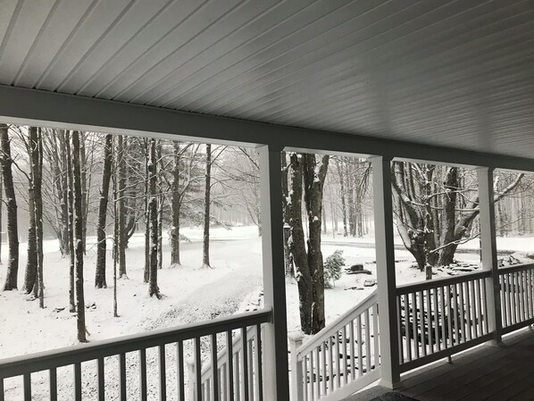 المنطقة المحيطة بالمنشأة