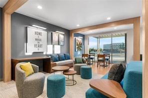 TV - Family-Friendly Suite with Kitchen, Gym Access, and Near Attractions (Cheyenne)