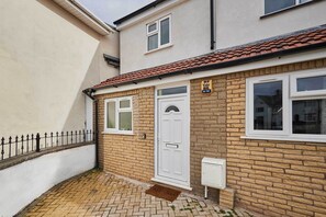 Exterior detail - Host & Stay | The Annex (Smethwick)
