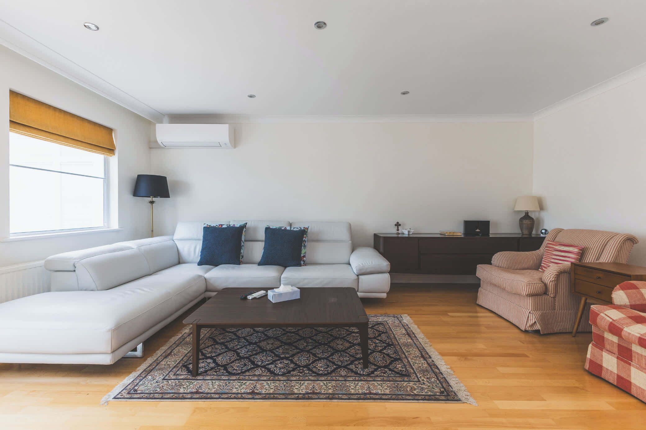 Fernseher, Stereoanlage