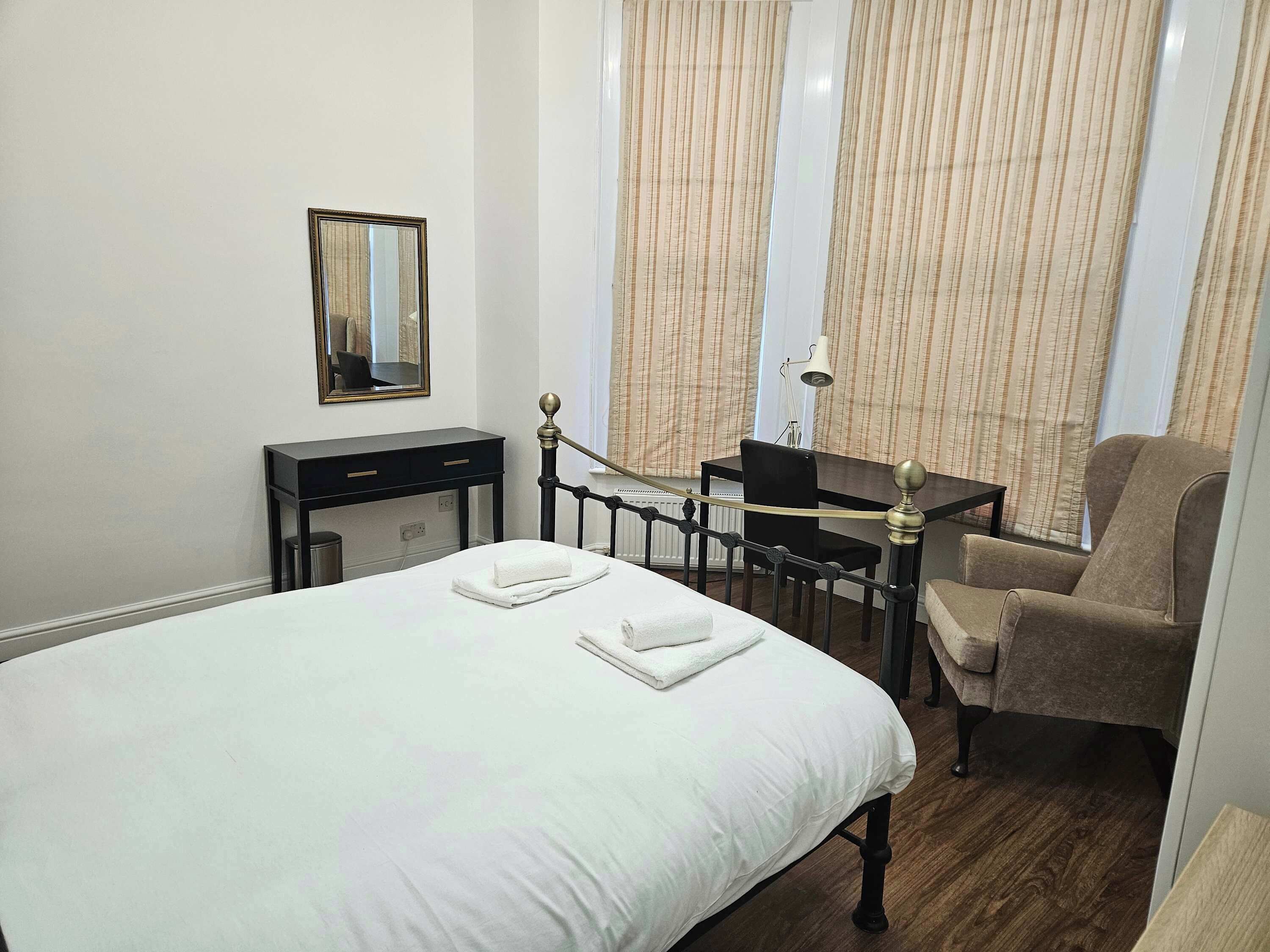 1 bedroom, iron/ironing board, internet, bed sheets