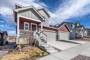 Exterior - Updated 5BR Home | Perfect for Families & Groups (Colorado Springs)