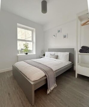 1 bedroom, WiFi, bed sheets