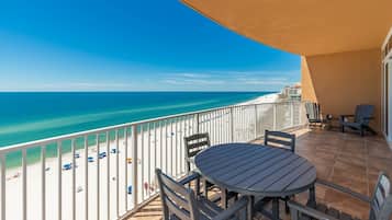 Leilighet, 4 soverom | Utendørsservering