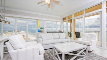 Condo, 4 Bedrooms | Living area