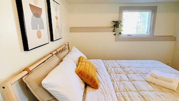 2 bedrooms, free WiFi, bed sheets