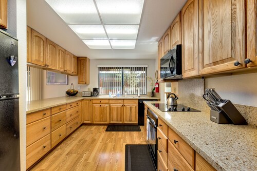 Spacious Riverfront 3 Bedroom Home