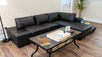 Apartment, 3 Bedrooms | Living area