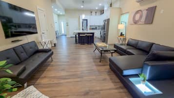 Apartment, 3 Bedrooms | Living area