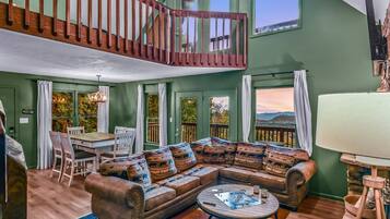 Cabin, 2 Bedrooms | Living area